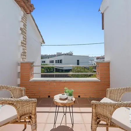 Casa A 50 Metros De La Playa 度假居 *